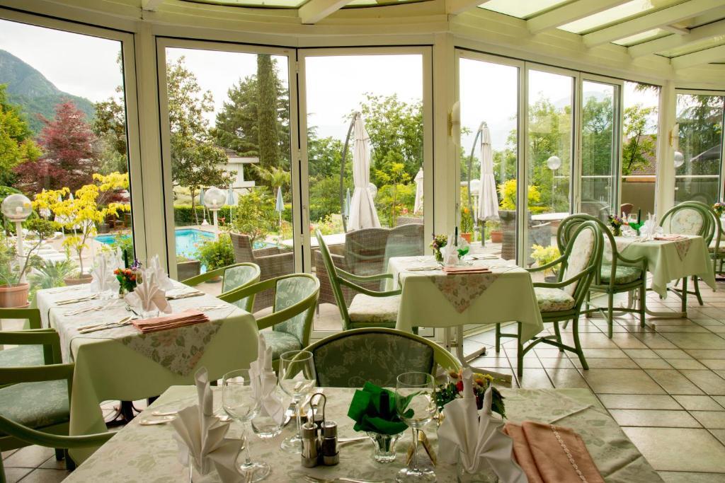Hotel Tiffany Merano Ngoại thất bức ảnh