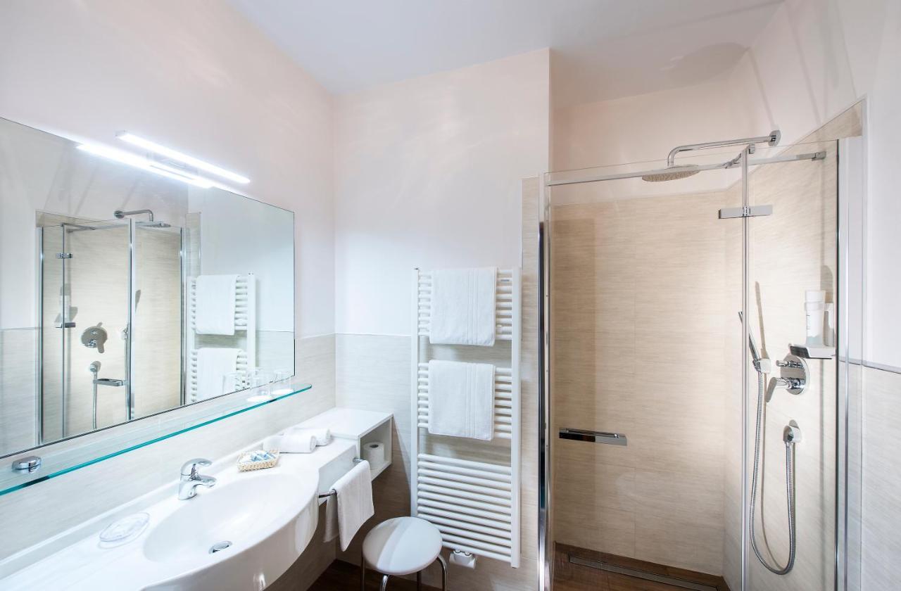 Hotel Tiffany Merano Ngoại thất bức ảnh
